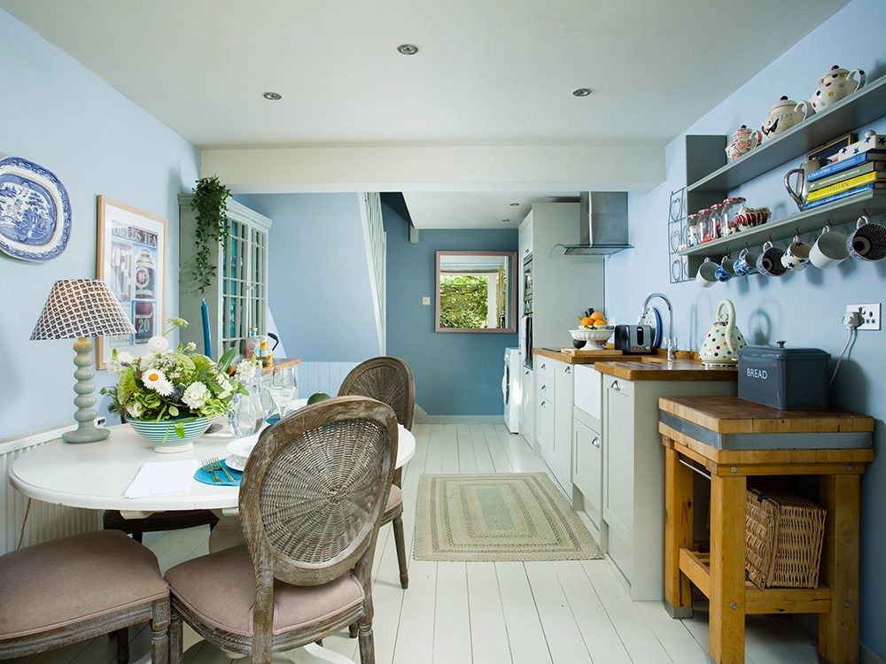 Spacious, calm dining kitchen in Garden Lodge, Lodge Cottages, Yorkshire